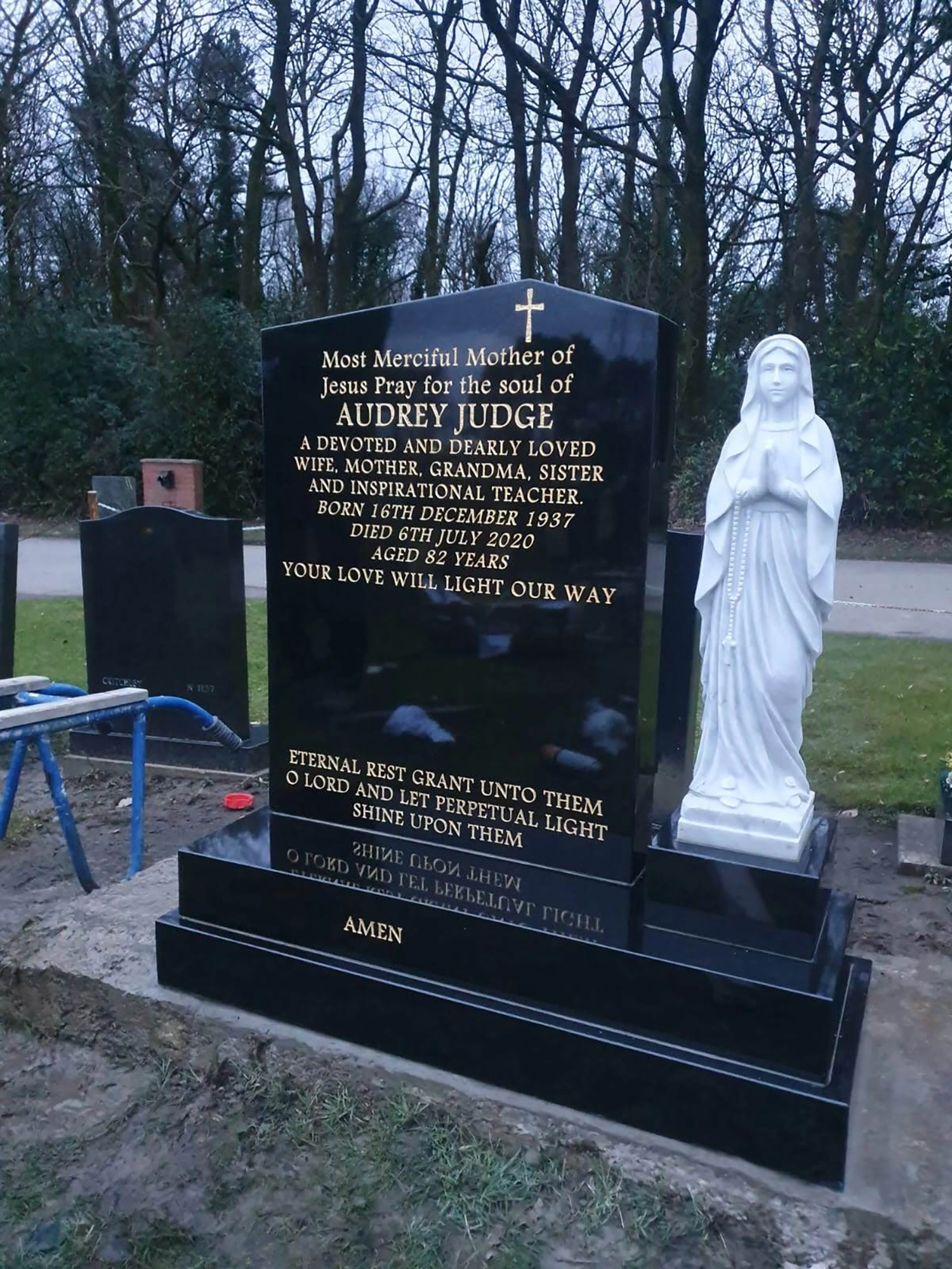 Headstone and Gravestones Design and Installation by Northern Headstones
